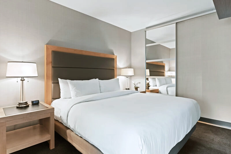 Deluxe Tent (Non-AC)